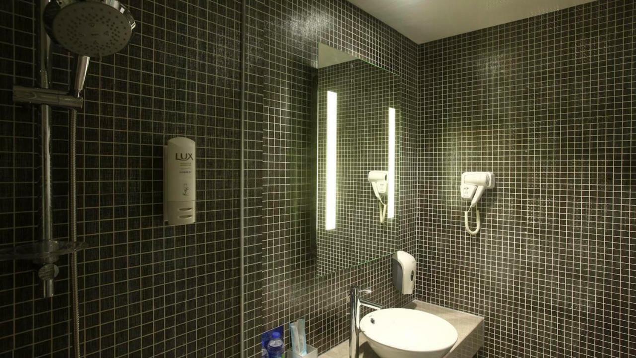 Holiday Inn Express Shanghai Gongkang By Ihg Екстер'єр фото